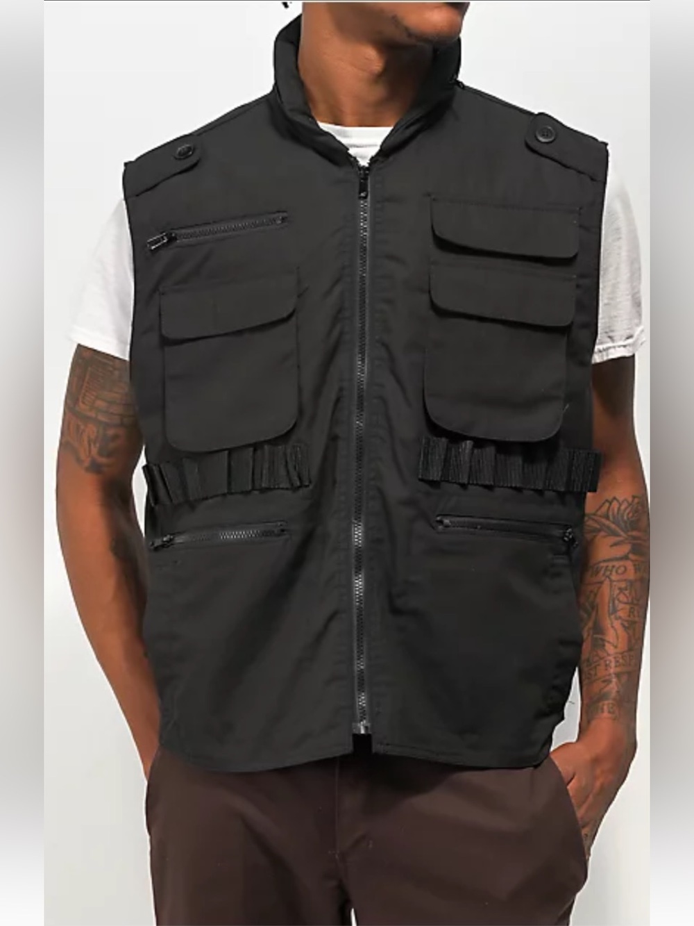 Black ranger vest man’s L. For Outdoor Hunting camping airsoft.